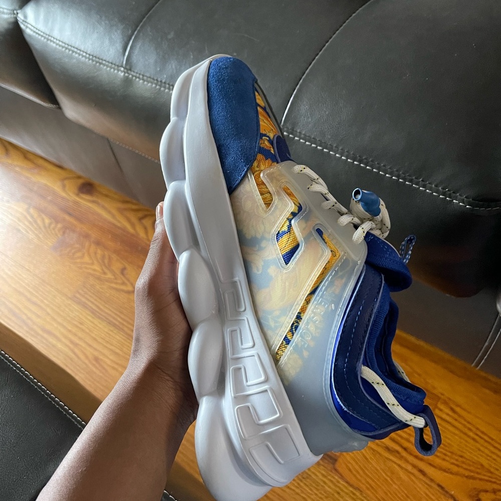 Versace Chain Reaction Sneakers,Size 39 in men,Only worn twice in good condition